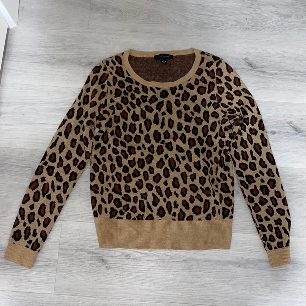 Ann Taylor cheetah print sweater sz M
